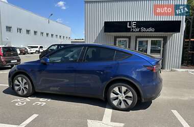 Внедорожник / Кроссовер Tesla Model Y 2024 в 
