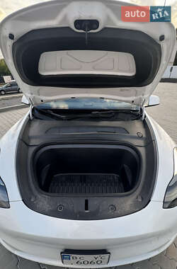 Внедорожник / Кроссовер Tesla Model Y 2022 в 