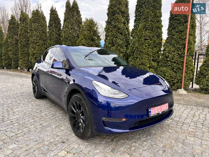 Позашляховик / Кросовер Tesla Model Y 2021 в Харкові