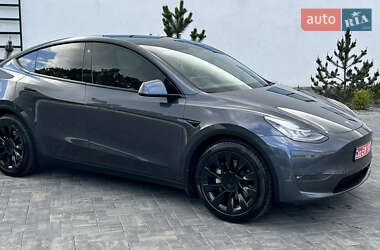 Внедорожник / Кроссовер Tesla Model Y 2021 в 
