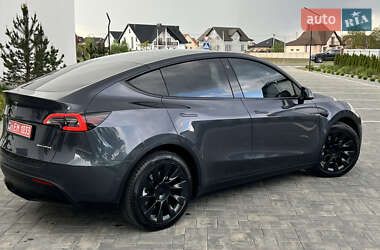 Внедорожник / Кроссовер Tesla Model Y 2021 в 