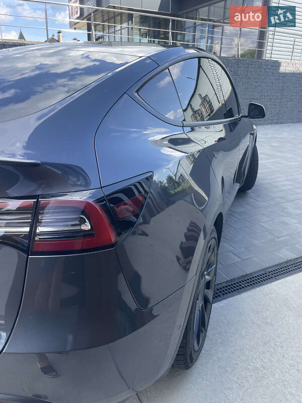 Внедорожник / Кроссовер Tesla Model Y 2021 в Луцке