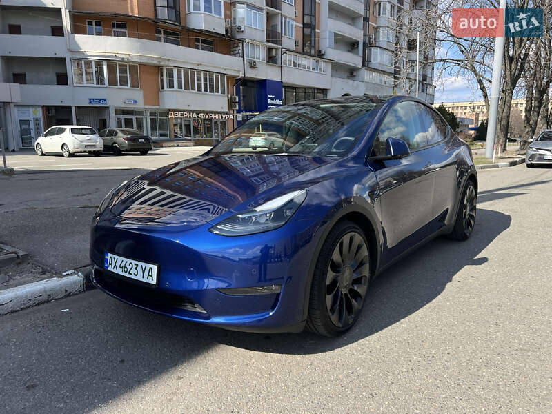 Позашляховик / Кросовер Tesla Model Y 2022 в Харкові