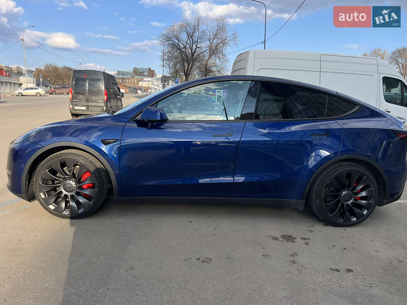 Позашляховик / Кросовер Tesla Model Y 2022 в Харкові