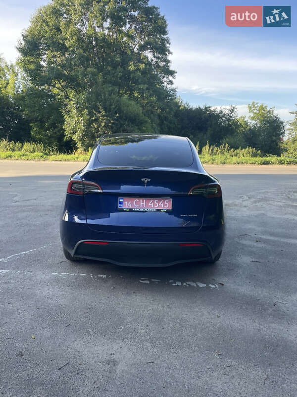 Внедорожник / Кроссовер Tesla Model Y 2023 в Львове