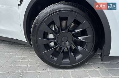 Внедорожник / Кроссовер Tesla Model Y 2024 в 