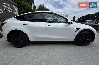 Внедорожник / Кроссовер Tesla Model Y 2024 в 