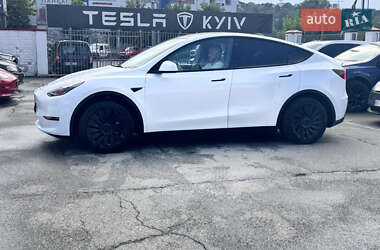 Позашляховик / Кросовер Tesla Model Y 2023 в 
