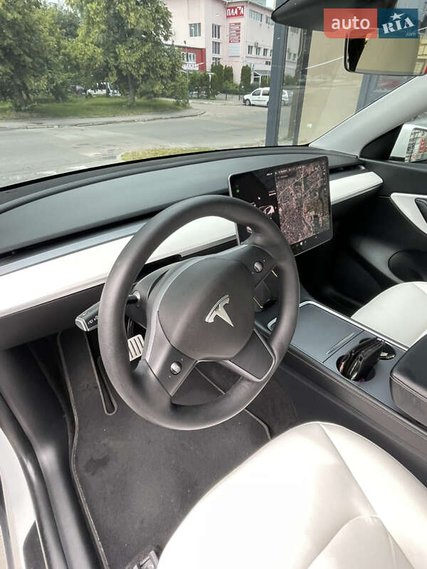 Позашляховик / Кросовер Tesla Model Y 2021 в Житомирі фото 6 Позашляховик / Кросовер Tesla Model Y 2021 в Житомирі