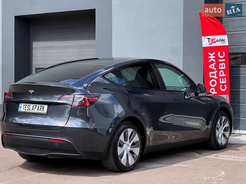 Позашляховик / Кросовер Tesla Model Y 2024 в Києві