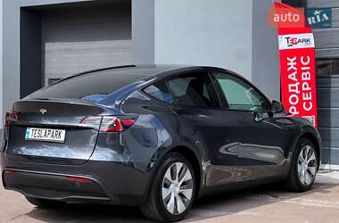 Внедорожник / Кроссовер Tesla Model Y 2024 в 