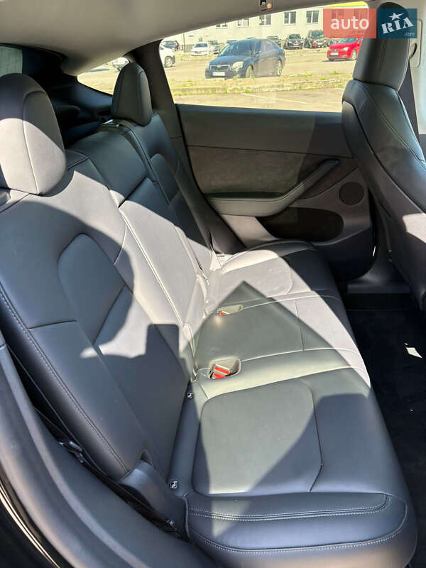 Позашляховик / Кросовер Tesla Model Y 2022 в Рівному