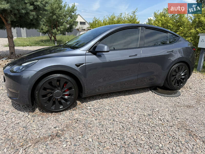 Tesla Model Y 2022