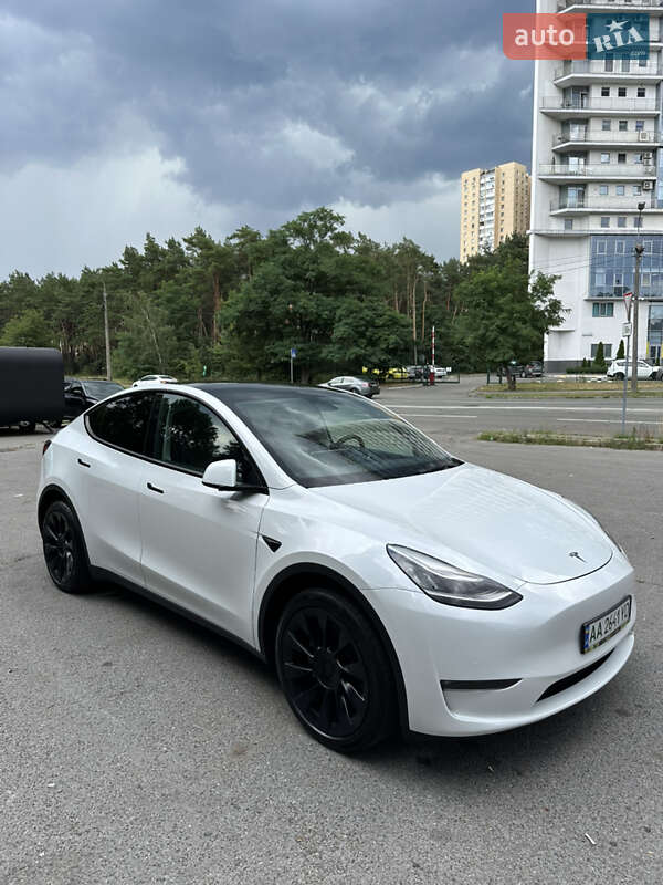 Внедорожник / Кроссовер Tesla Model Y 2022 в 
