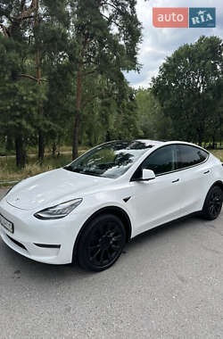 Внедорожник / Кроссовер Tesla Model Y 2022 в 