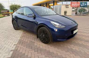 Внедорожник / Кроссовер Tesla Model Y 2023 в 