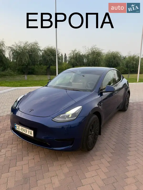 Внедорожник / Кроссовер Tesla Model Y 2023 в 