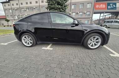 Внедорожник / Кроссовер Tesla Model Y 2021 в 