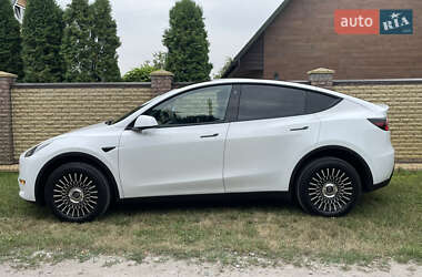 Внедорожник / Кроссовер Tesla Model Y 2021 в 
