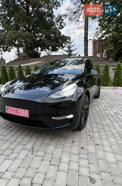 Внедорожник / Кроссовер Tesla Model Y 2021 в 