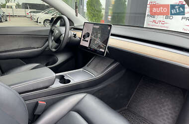 Внедорожник / Кроссовер Tesla Model Y 2021 в 