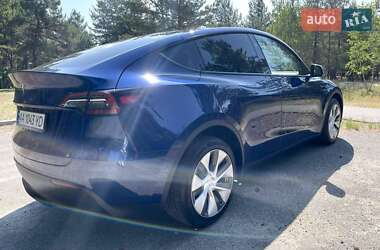 Внедорожник / Кроссовер Tesla Model Y 2024 в 