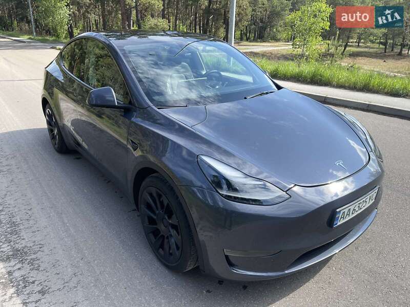 Внедорожник / Кроссовер Tesla Model Y 2023 в Киеве