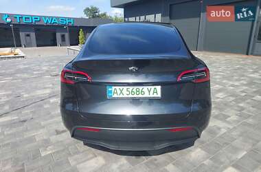 Внедорожник / Кроссовер Tesla Model Y 2024 в 