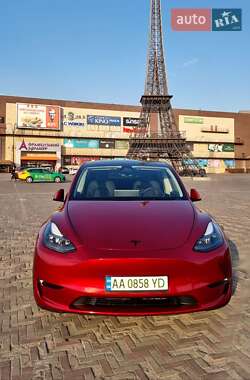 Позашляховик / Кросовер Tesla Model Y 2024 в Харкові