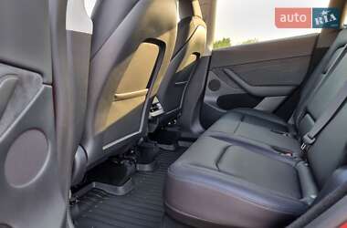Внедорожник / Кроссовер Tesla Model Y 2024 в 