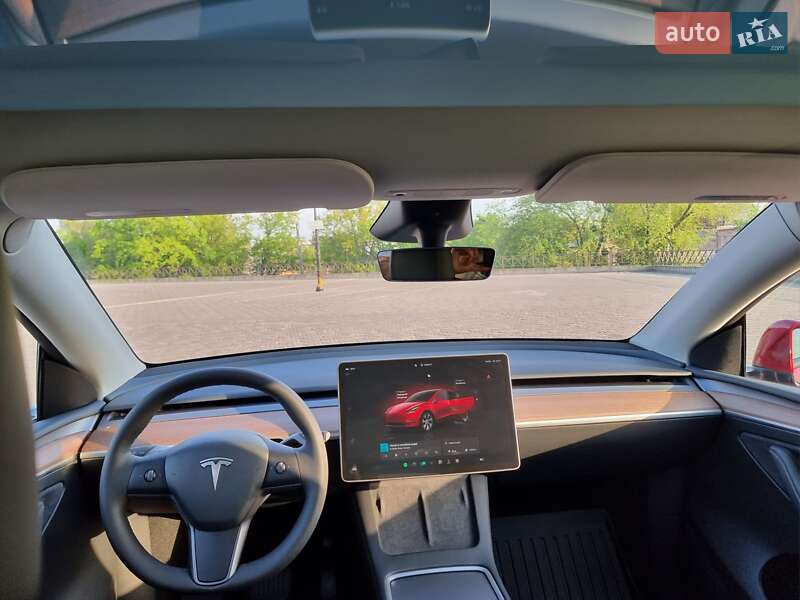 Позашляховик / Кросовер Tesla Model Y 2024 в Харкові