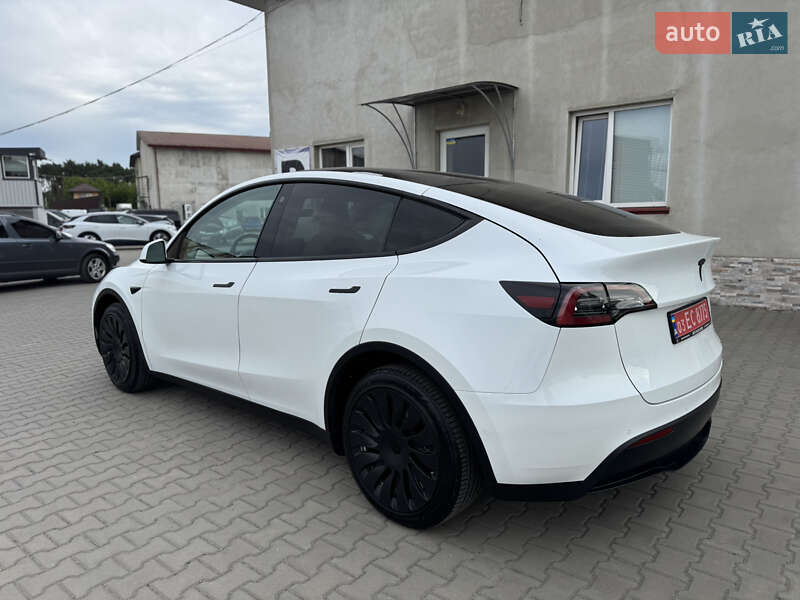 Внедорожник / Кроссовер Tesla Model Y 2021 в Луцке