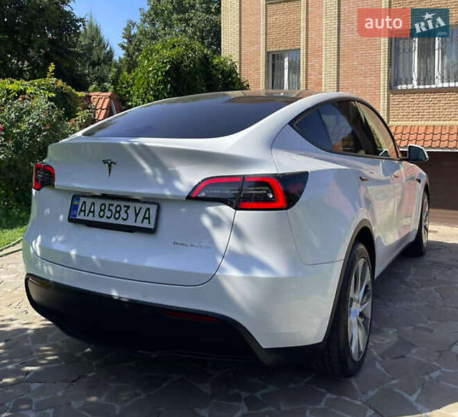 Внедорожник / Кроссовер Tesla Model Y 2021 в Львове