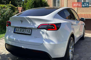 Внедорожник / Кроссовер Tesla Model Y 2021 в 