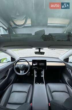Внедорожник / Кроссовер Tesla Model Y 2020 в 