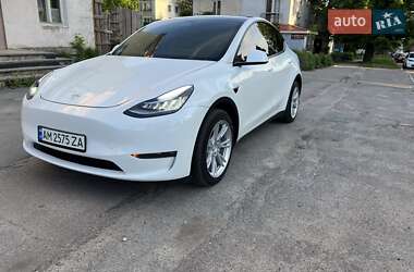 Внедорожник / Кроссовер Tesla Model Y 2023 в 