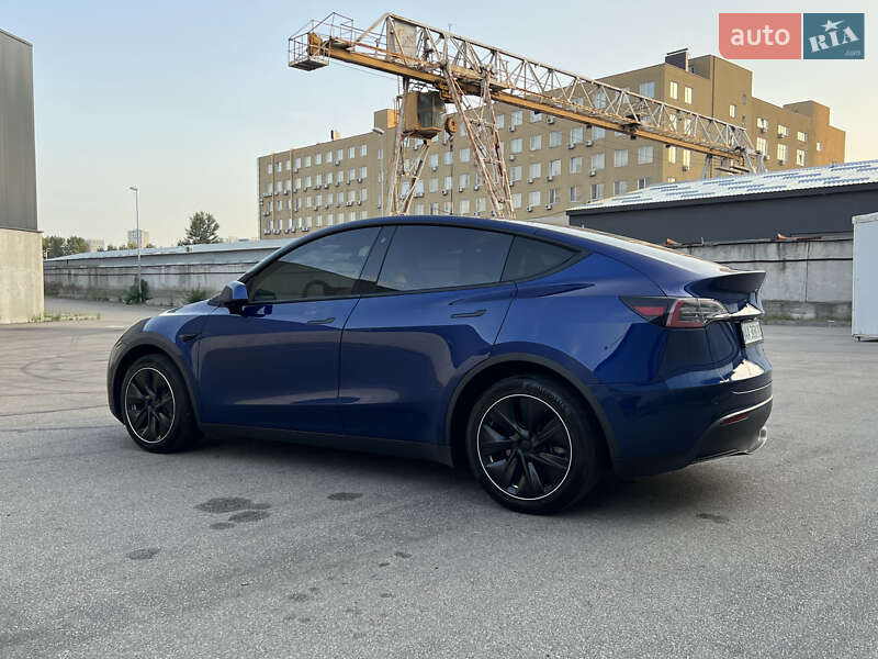 Внедорожник / Кроссовер Tesla Model Y 2020 в Киеве