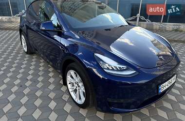 Внедорожник / Кроссовер Tesla Model Y 2023 в 