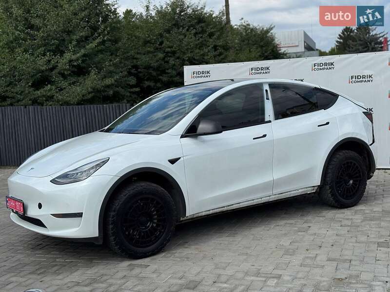 Внедорожник / Кроссовер Tesla Model Y 2020 в Луцке