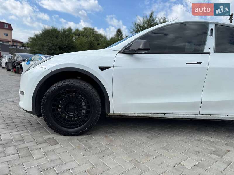 Внедорожник / Кроссовер Tesla Model Y 2020 в Луцке