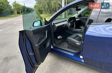 Внедорожник / Кроссовер Tesla Model Y 2021 в 