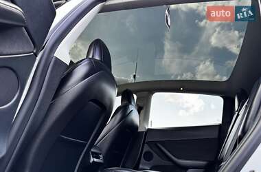 Внедорожник / Кроссовер Tesla Model Y 2022 в 