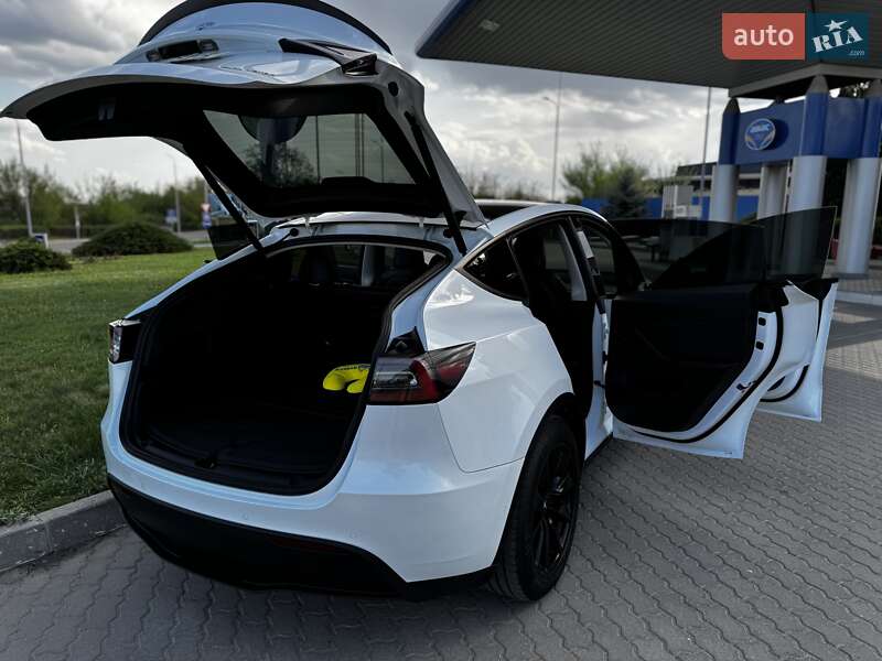 Позашляховик / Кросовер Tesla Model Y 2022 в Жмеринці