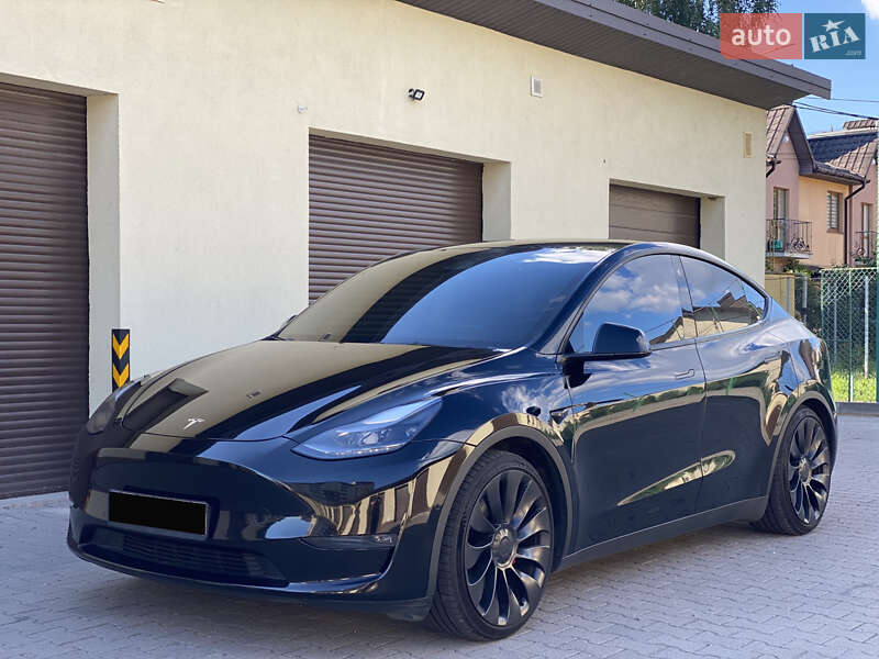 Tesla Model Y 2022