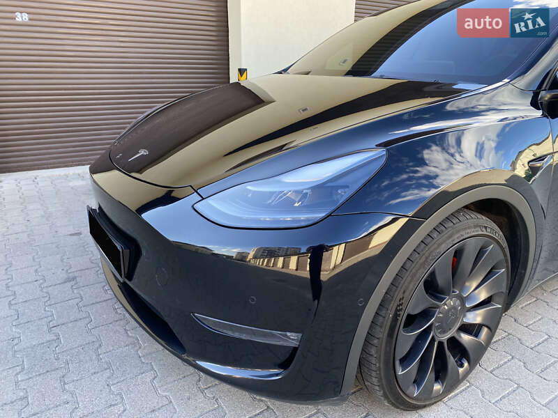 Внедорожник / Кроссовер Tesla Model Y 2022 в Хмельницком