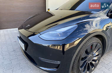 Позашляховик / Кросовер Tesla Model Y 2022 в 
