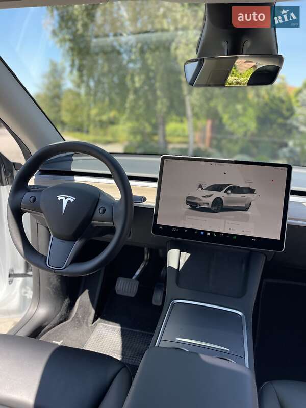 Внедорожник / Кроссовер Tesla Model Y 2023 в Одессе