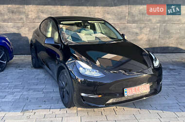 Позашляховик / Кросовер Tesla Model Y 2024 в Києві