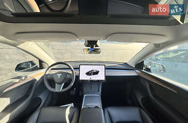 Внедорожник / Кроссовер Tesla Model Y 2024 в 