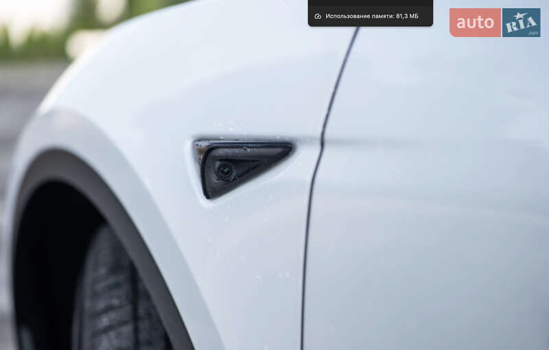 Внедорожник / Кроссовер Tesla Model Y 2023 в Киеве